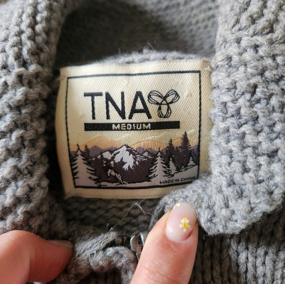 Aritzia wool zip up sweater - Picture 3 of 5